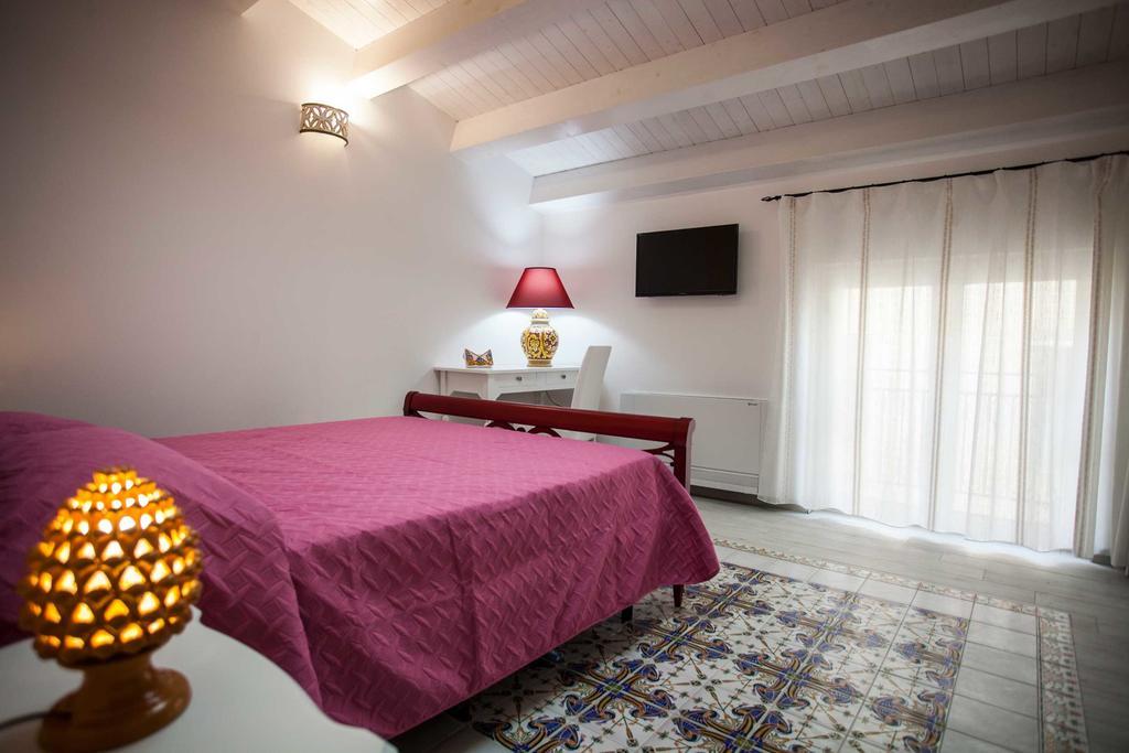 Hotel Palazzo Pagliaro Santo Stefano di Camastra Exterior foto